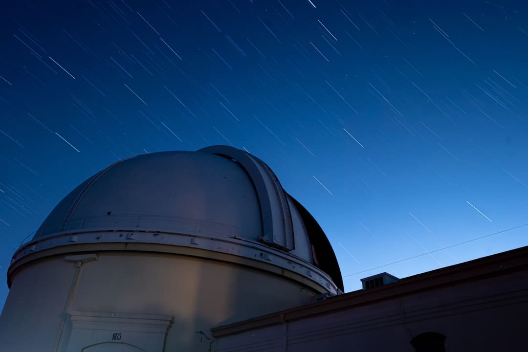 《星期三》第二季发布宣传照 哥特宗族全家福